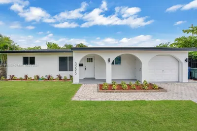 3295 NW 6th Ave 1