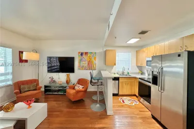 1542 Drexel Ave #108 1