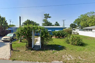863 SE 13th Street 1