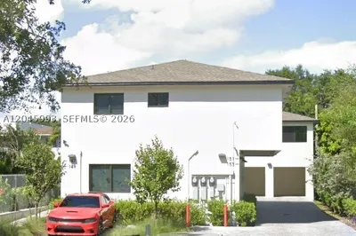 147 NW 61st St 1