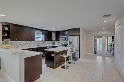 4353 Vicliff Road 1