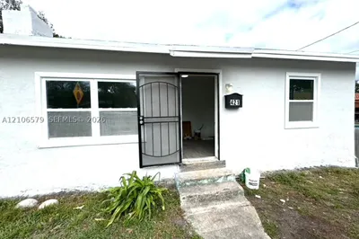 421 NW 77th St 1