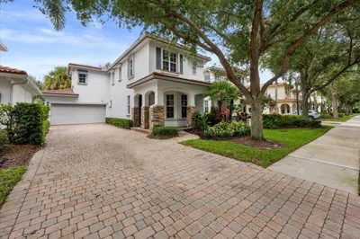 731 Duchess Court 1