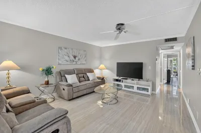 3056 Newport N 1