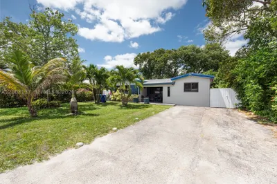 2630 Everglades Dr 1