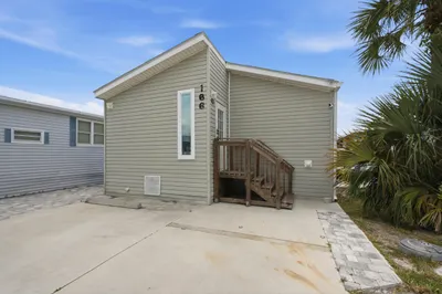 166 Nettles Boulevard 1