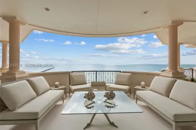 7282 Fisher Island Dr #7282 1
