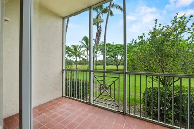 3500 Oaks Clubhouse Dr #109 1