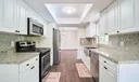 304 Circle W Photo
