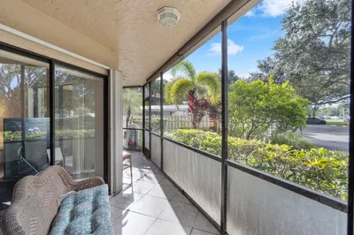 9531 NW 2nd Pl_020