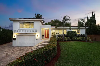 1455 NE 4th Court 1