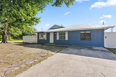 304 8th Avenue Sw 1