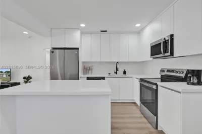 1115 NW 1st Ave 1