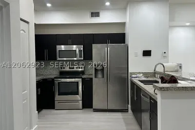 7260 NW 114th Ave #20710 1