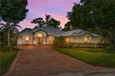 5535 SW Landing Creek Drive 1