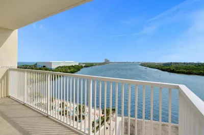 300 Bayview Dr #906 1