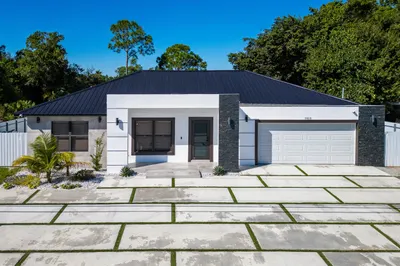 3450 SW Port Saint Lucie Boulevard 1