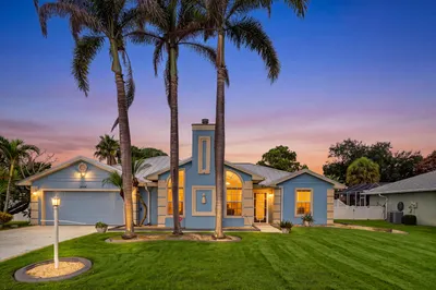 6908 Bronte Circle 1