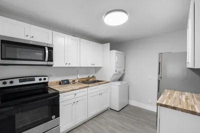 2915 AVE N 2
