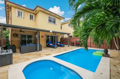 239 SE 31st Ter 1