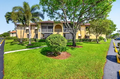 207 Pine Hov Circle #D2 1