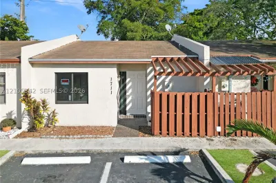 1711 NW 92nd Ave 1