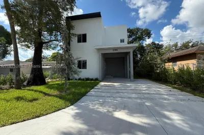 2788 NW 9th Pl 0 1