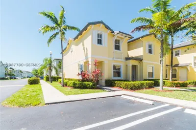 3065 SE 1 DR #1 1