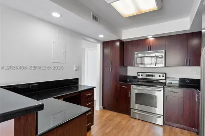 18021 Biscayne Blvd #603 1