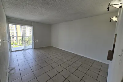 801 NW 47th Ave #501W 1