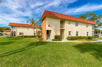 6 Vista Palm Lane #202 1