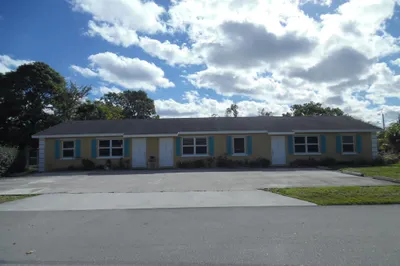 3990 Hernden Drive #3990 1