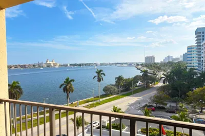 1801 N Flagler Drive #806 1