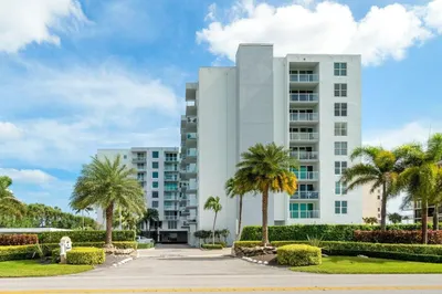 001-3450SouthOceanBoulevard-515-PalmBeac