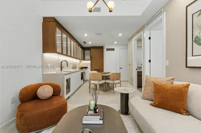 2200 Brickell Ave #117 1