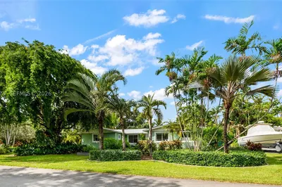 17550 SW 86th Ave 1