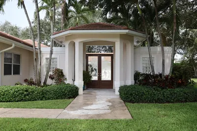 5705 NW 100th Terrace 1