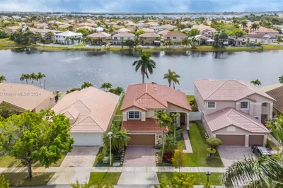 18024 SW 33rd Ct 1