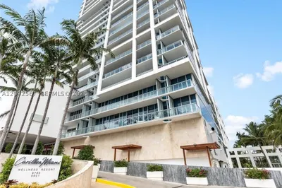 6799 Collins Ave #301 1
