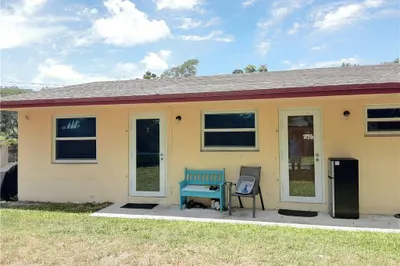 2220 SW 46th Court 1
