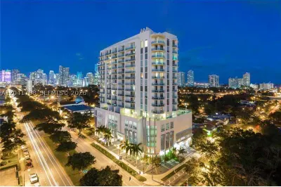 2525 SW 3 AV #1006 1