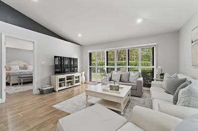 016-834ClubDr-PalmBeachGardens-SMALL