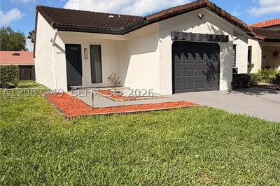 6641 NW 174th Ter 1