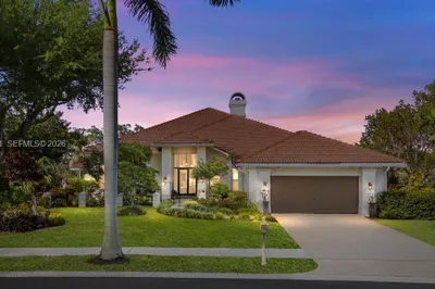 343 Coconut Cir 1