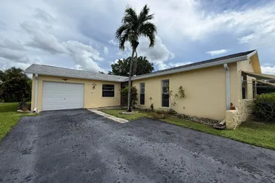 7240 Pineforest Circle 1
