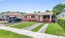 526 E 54th St Photo