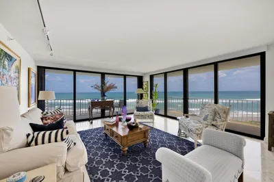 floor to ceiling ocean