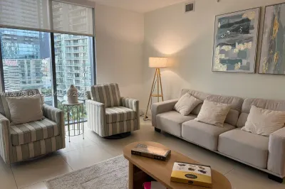 31 SE 6th St #2407 1