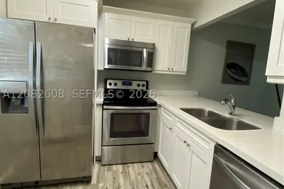 5181 W Oakland Park Blvd #112 1