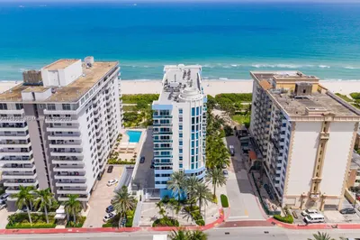 9201 Collins Ave #724 1